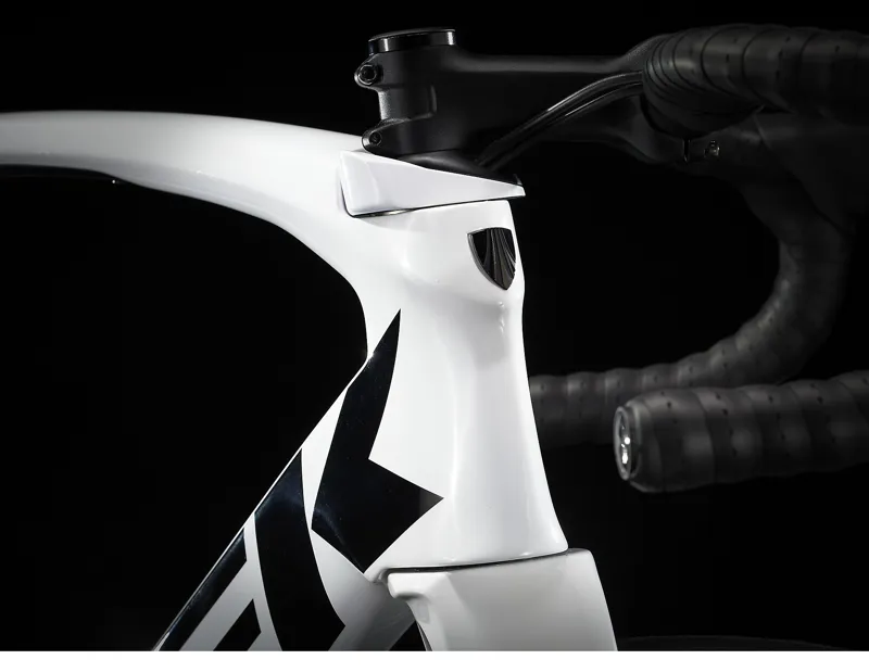 Trek Madone SL 6 Road Bike in White-7